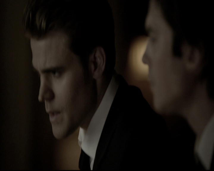 VampireDiariesWorld-dot-nl_6x15LetHerGo1848.jpg