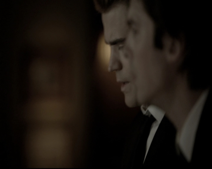 VampireDiariesWorld-dot-nl_6x15LetHerGo1849.jpg