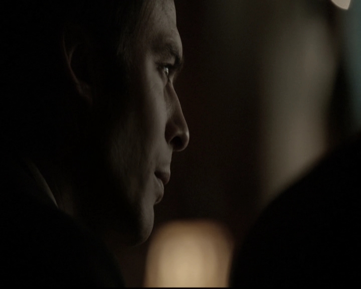 VampireDiariesWorld-dot-nl_6x15LetHerGo1859.jpg