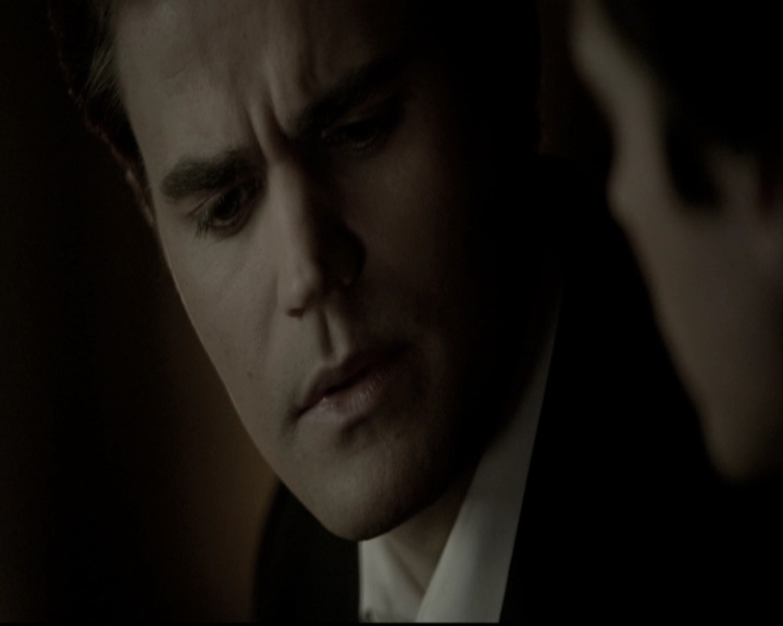 VampireDiariesWorld-dot-nl_6x15LetHerGo1901.jpg