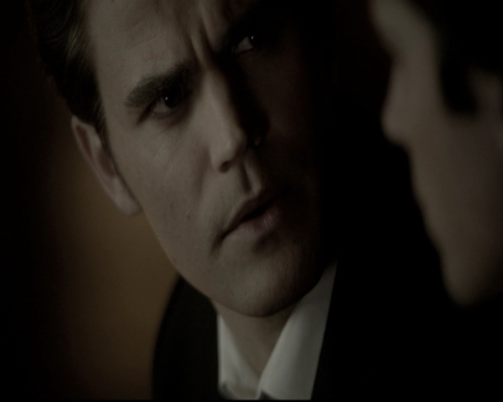 VampireDiariesWorld-dot-nl_6x15LetHerGo1903.jpg