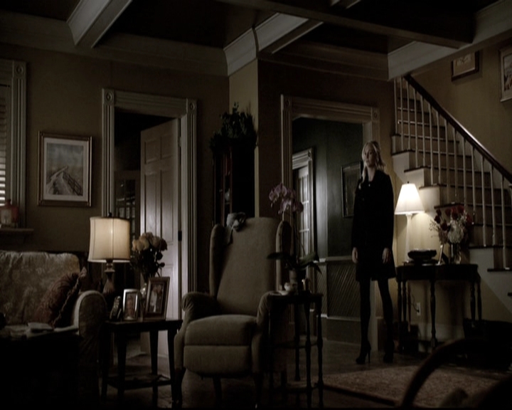 VampireDiariesWorld-dot-nl_6x15LetHerGo1960.jpg