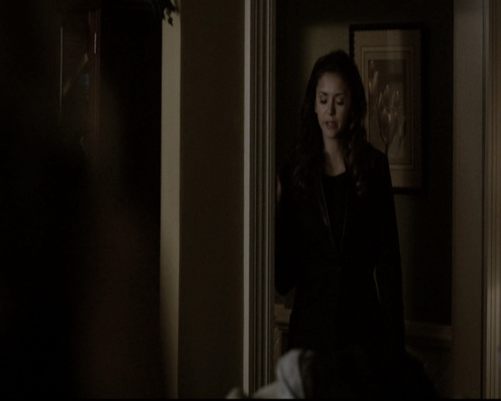 VampireDiariesWorld-dot-nl_6x15LetHerGo2012.jpg