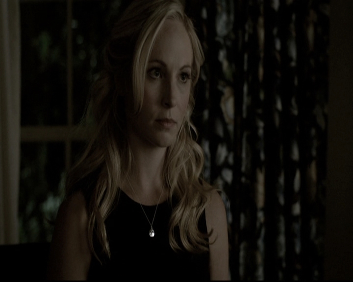 VampireDiariesWorld-dot-nl_6x15LetHerGo2014.jpg