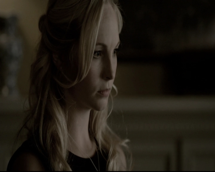 VampireDiariesWorld-dot-nl_6x15LetHerGo2027.jpg