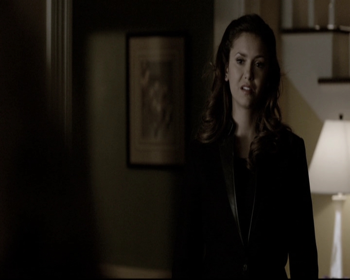 VampireDiariesWorld-dot-nl_6x15LetHerGo2030.jpg