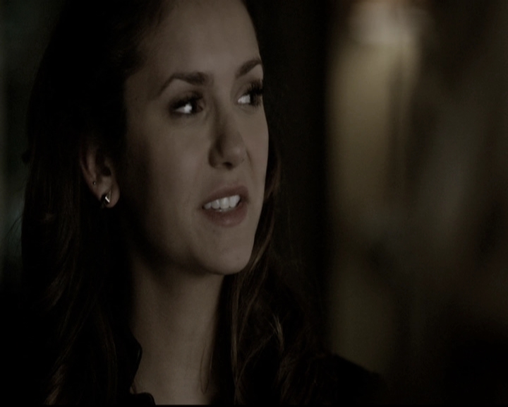 VampireDiariesWorld-dot-nl_6x15LetHerGo2106.jpg