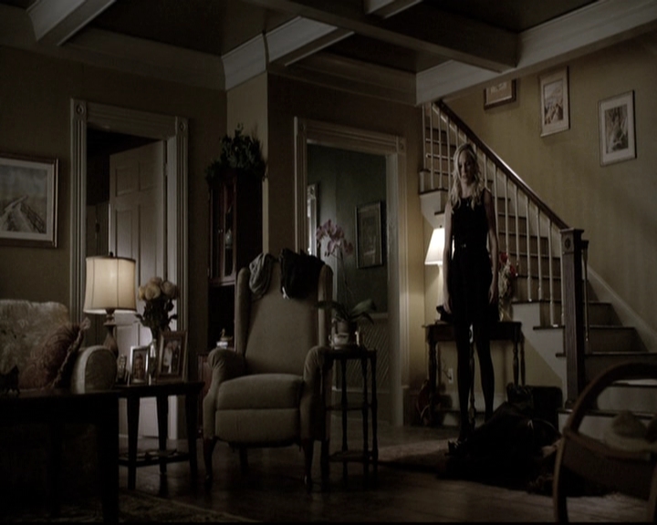 VampireDiariesWorld-dot-nl_6x15LetHerGo2195.jpg