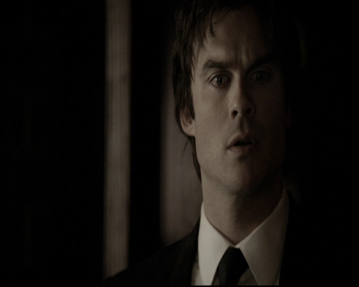 VampireDiariesWorld-dot-nl_6x15LetHerGo2208.jpg