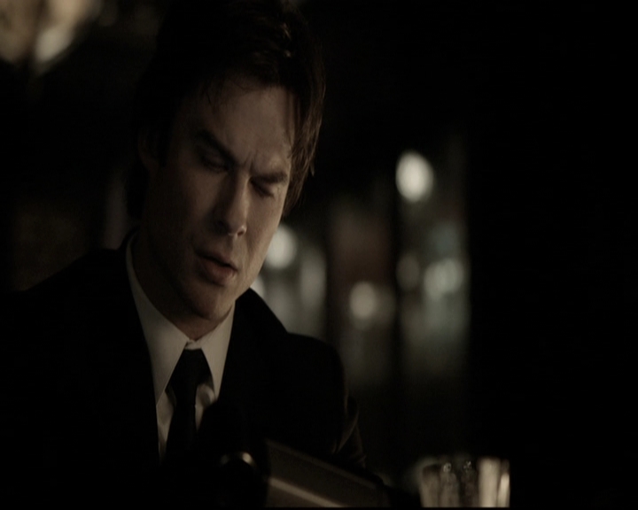 VampireDiariesWorld-dot-nl_6x15LetHerGo2283.jpg