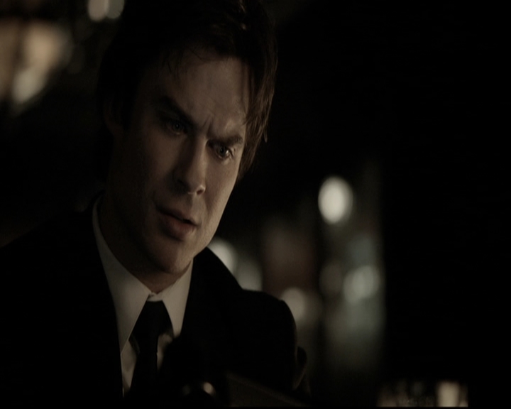 VampireDiariesWorld-dot-nl_6x15LetHerGo2286.jpg