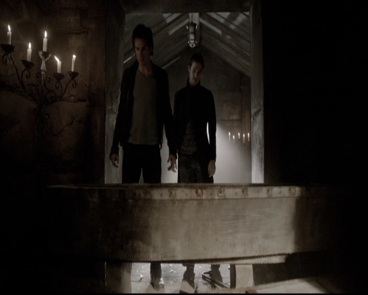 VampireDiariesWorld-dot-nl_6x16TheDownwardSpiral0271.jpg