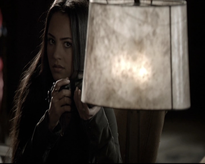 VampireDiariesWorld-dot-nl_6x16TheDownwardSpiral0299.jpg