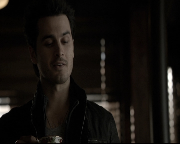 VampireDiariesWorld-dot-nl_6x16TheDownwardSpiral0321.jpg