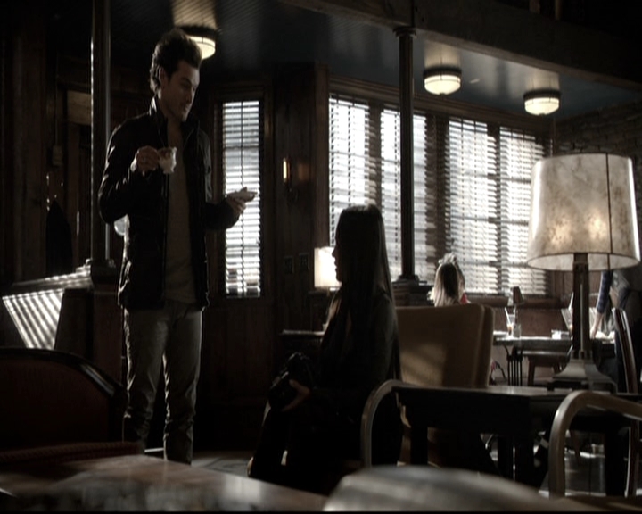 VampireDiariesWorld-dot-nl_6x16TheDownwardSpiral0324.jpg