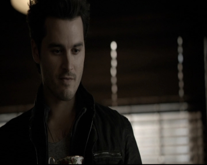 VampireDiariesWorld-dot-nl_6x16TheDownwardSpiral0330.jpg