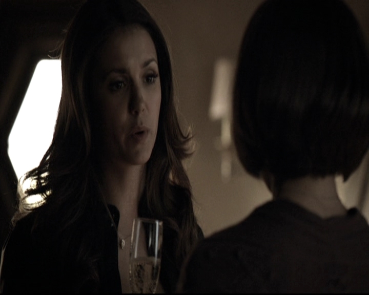 VampireDiariesWorld-dot-nl_6x16TheDownwardSpiral0358.jpg