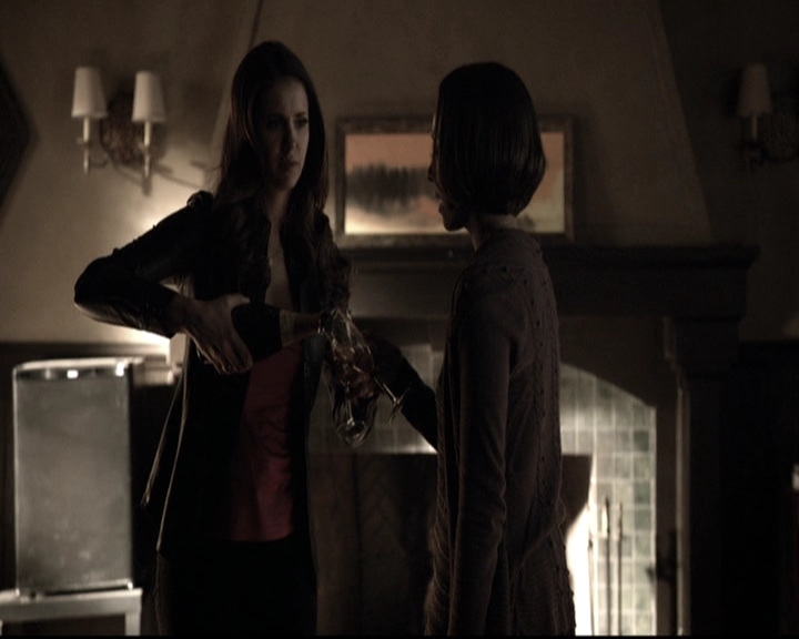 VampireDiariesWorld-dot-nl_6x16TheDownwardSpiral0381.jpg