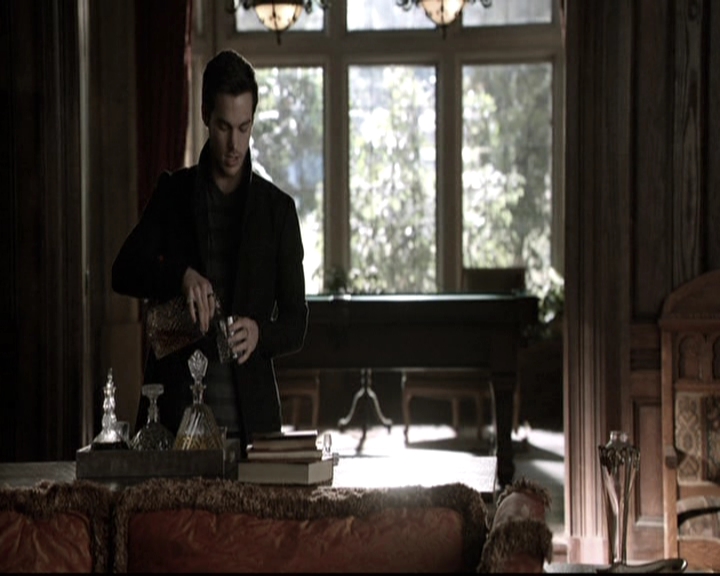 VampireDiariesWorld-dot-nl_6x16TheDownwardSpiral0614.jpg