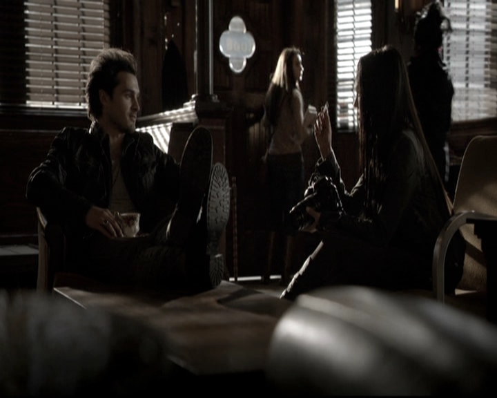 VampireDiariesWorld-dot-nl_6x16TheDownwardSpiral0695.jpg