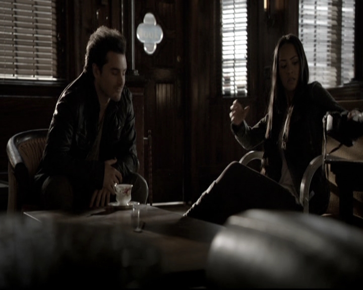 VampireDiariesWorld-dot-nl_6x16TheDownwardSpiral0712.jpg