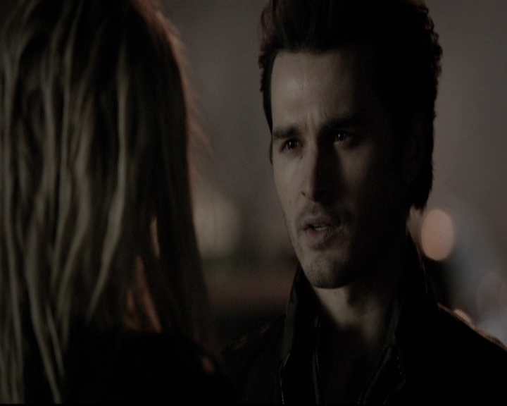 VampireDiariesWorld-dot-nl_6x16TheDownwardSpiral1412.jpg