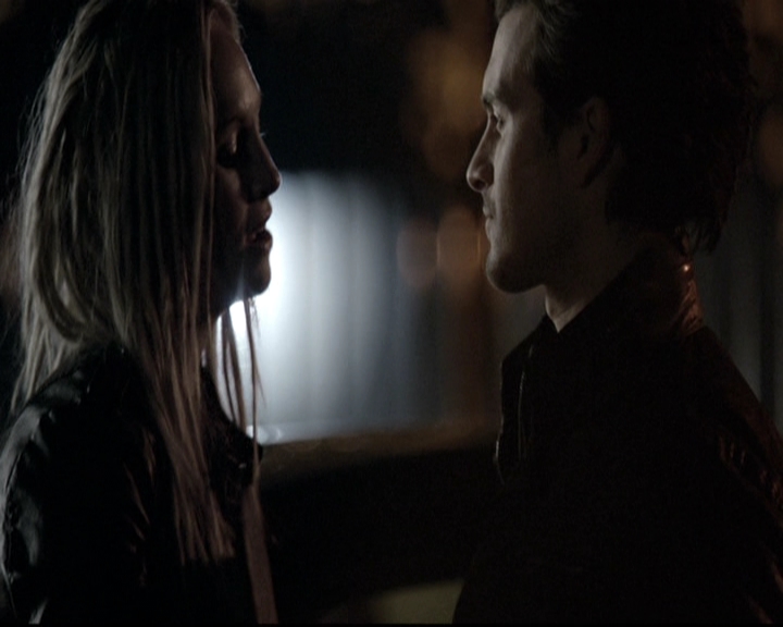 VampireDiariesWorld-dot-nl_6x16TheDownwardSpiral1438.jpg