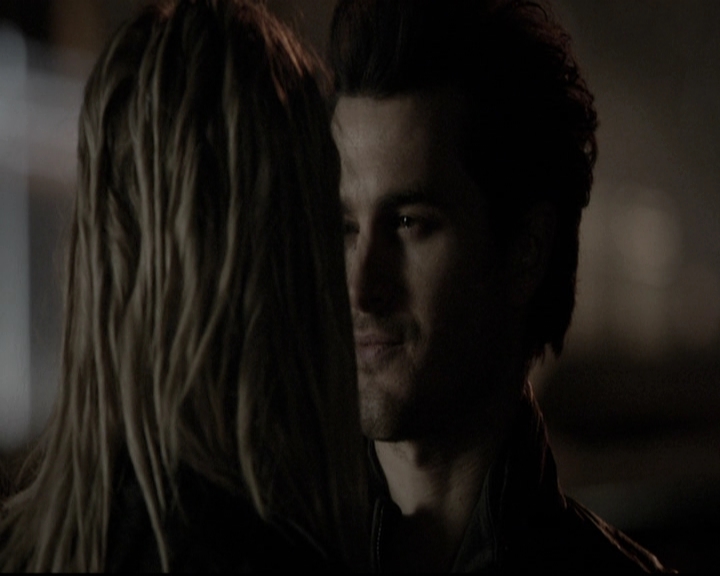 VampireDiariesWorld-dot-nl_6x16TheDownwardSpiral1444.jpg