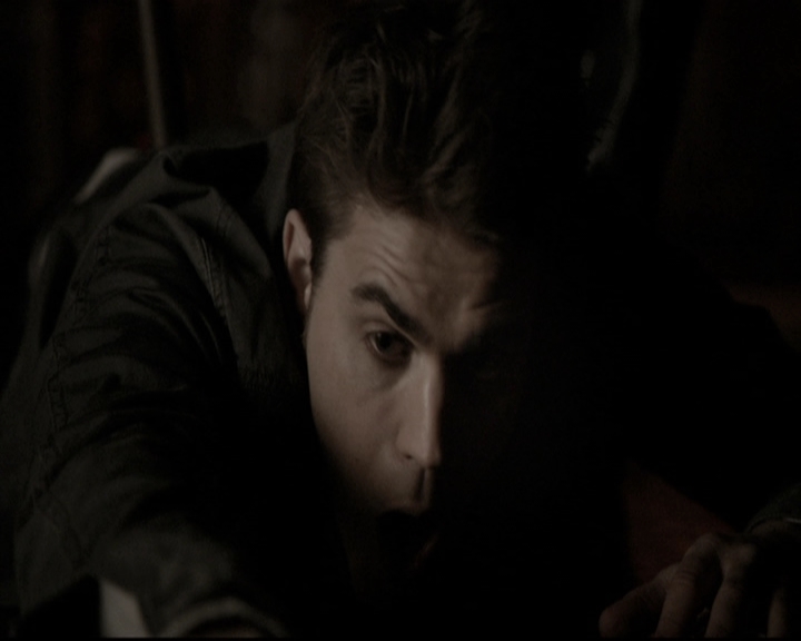 VampireDiariesWorld-dot-nl_6x16TheDownwardSpiral1897.jpg