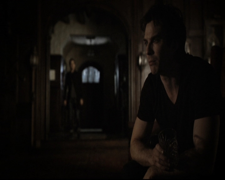 VampireDiariesWorld-dot-nl_6x16TheDownwardSpiral1916.jpg