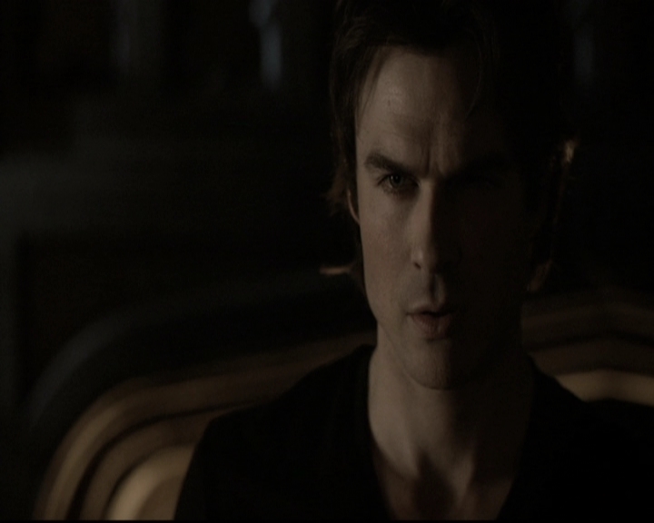 VampireDiariesWorld-dot-nl_6x16TheDownwardSpiral1944.jpg