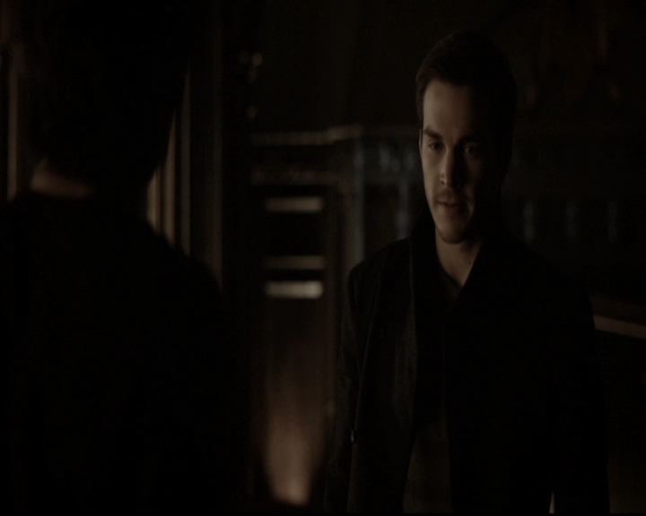 VampireDiariesWorld-dot-nl_6x16TheDownwardSpiral1973.jpg