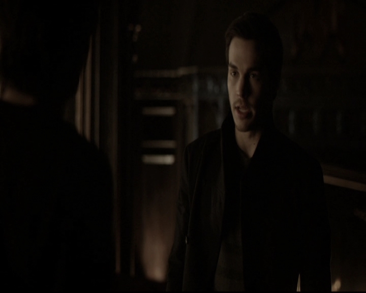 VampireDiariesWorld-dot-nl_6x16TheDownwardSpiral1974.jpg