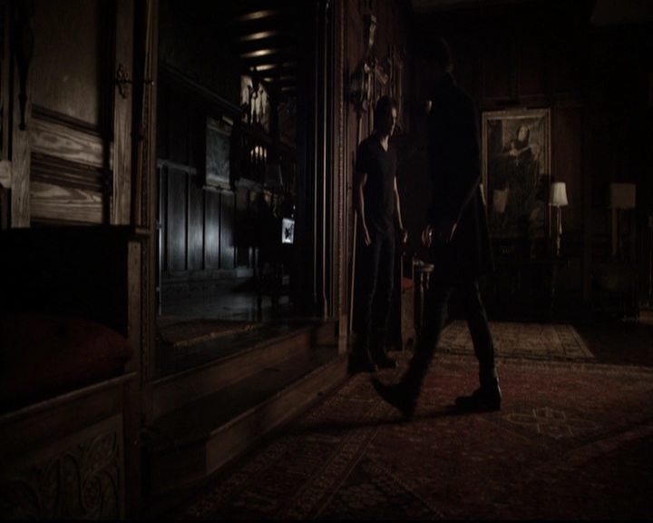 VampireDiariesWorld-dot-nl_6x16TheDownwardSpiral2003.jpg