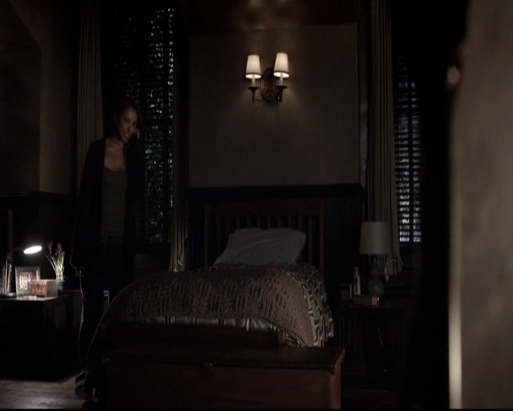 VampireDiariesWorld-dot-nl_6x16TheDownwardSpiral2014.jpg