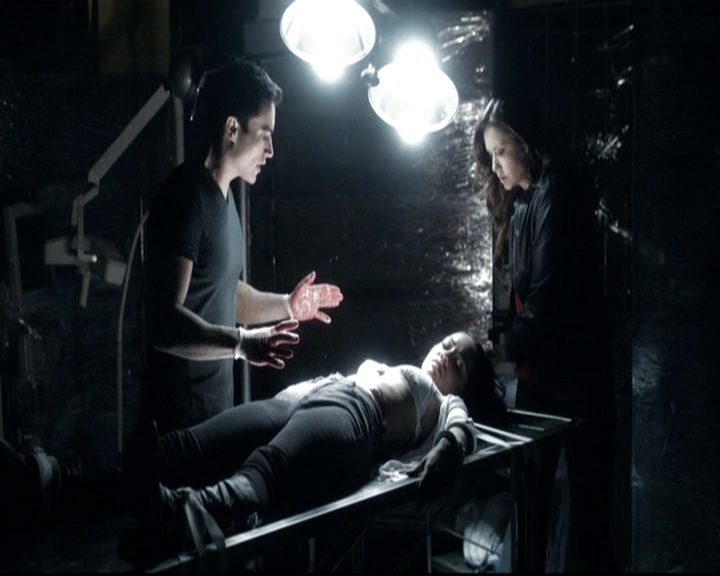 VampireDiariesWorld-dot-nl_6x16TheDownwardSpiral2182.jpg