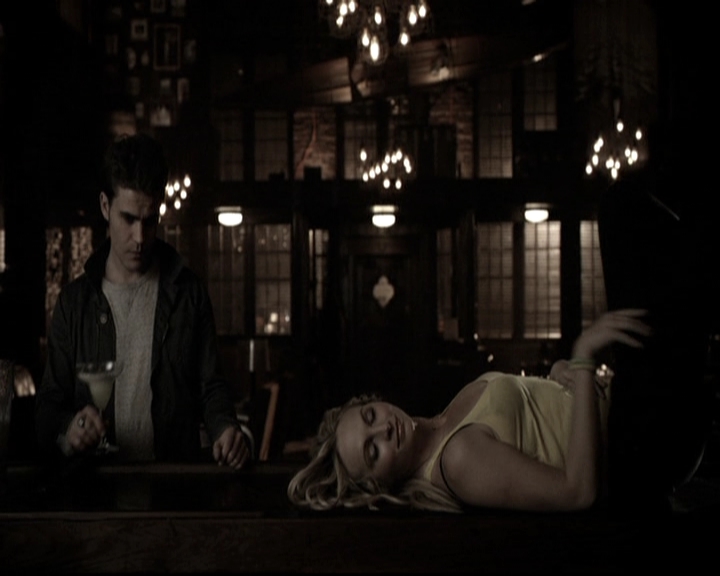 VampireDiariesWorld-dot-nl_6x16TheDownwardSpiral2250.jpg