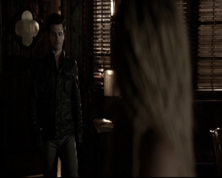 VampireDiariesWorld-dot-nl_6x17ABirdInAGildedCage0014.jpg