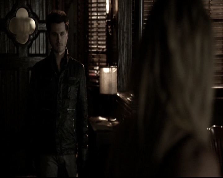 VampireDiariesWorld-dot-nl_6x17ABirdInAGildedCage0015.jpg