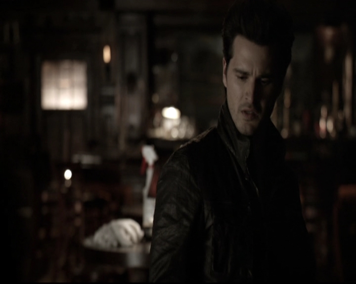 VampireDiariesWorld-dot-nl_6x17ABirdInAGildedCage0024.jpg