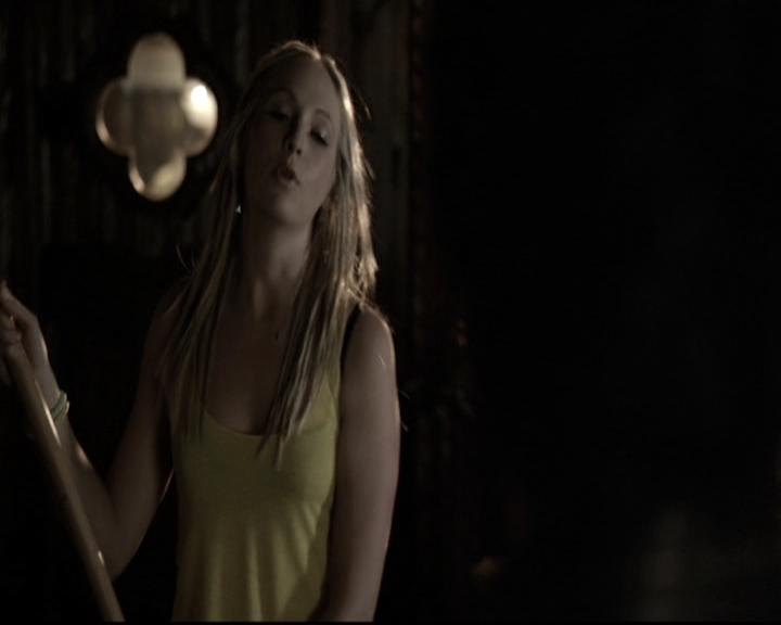 VampireDiariesWorld-dot-nl_6x17ABirdInAGildedCage0025.jpg