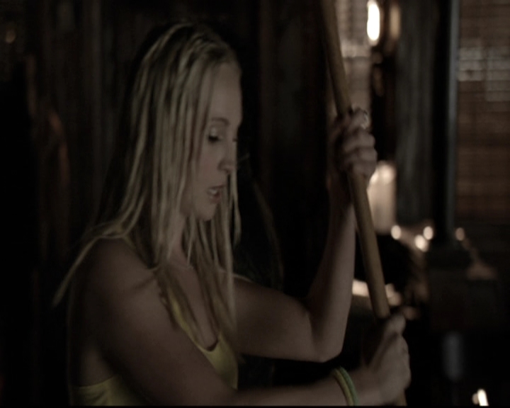 VampireDiariesWorld-dot-nl_6x17ABirdInAGildedCage0040.jpg