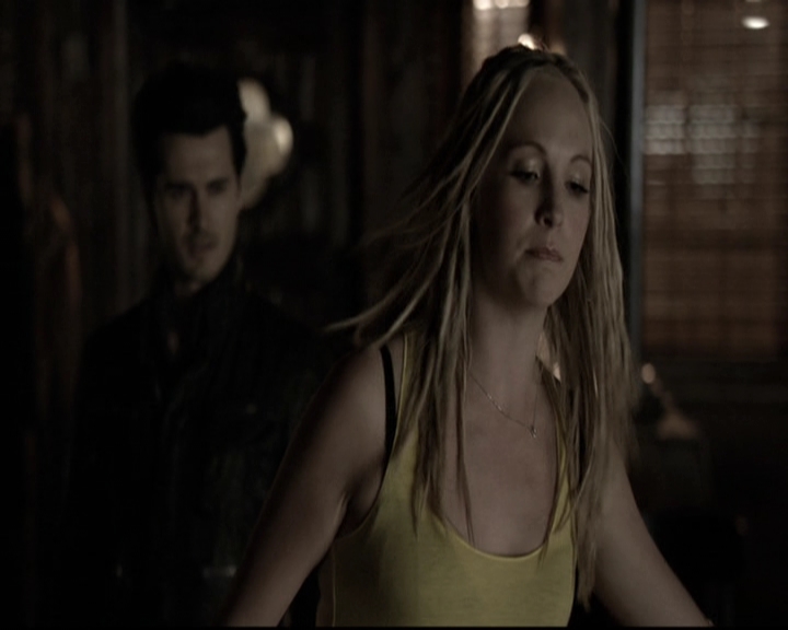 VampireDiariesWorld-dot-nl_6x17ABirdInAGildedCage0042.jpg