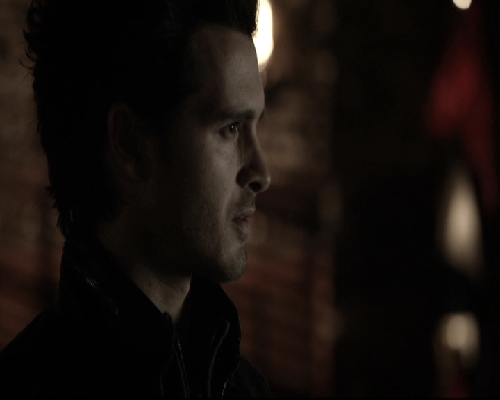 VampireDiariesWorld-dot-nl_6x17ABirdInAGildedCage0045.jpg