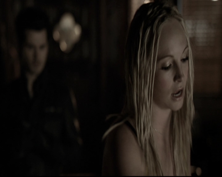 VampireDiariesWorld-dot-nl_6x17ABirdInAGildedCage0046.jpg