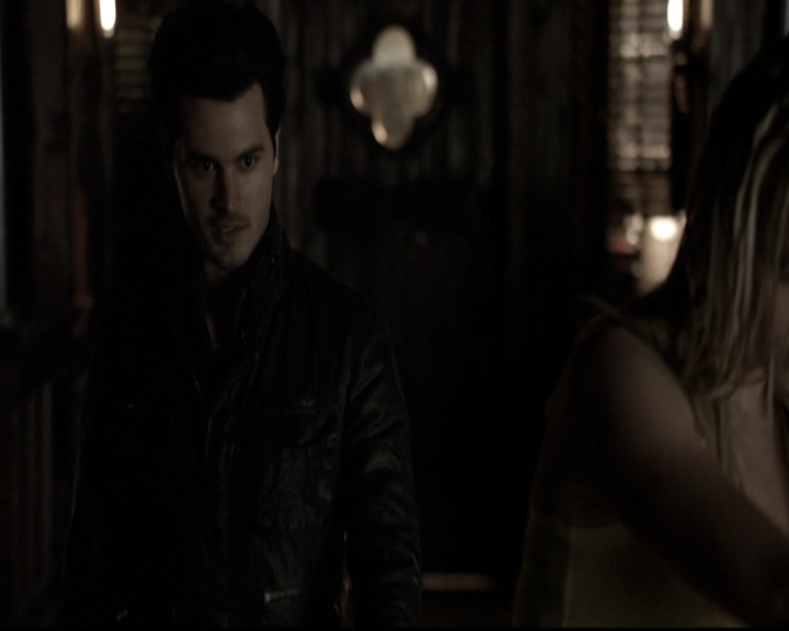 VampireDiariesWorld-dot-nl_6x17ABirdInAGildedCage0065.jpg