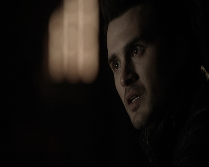 VampireDiariesWorld-dot-nl_6x17ABirdInAGildedCage0079.jpg