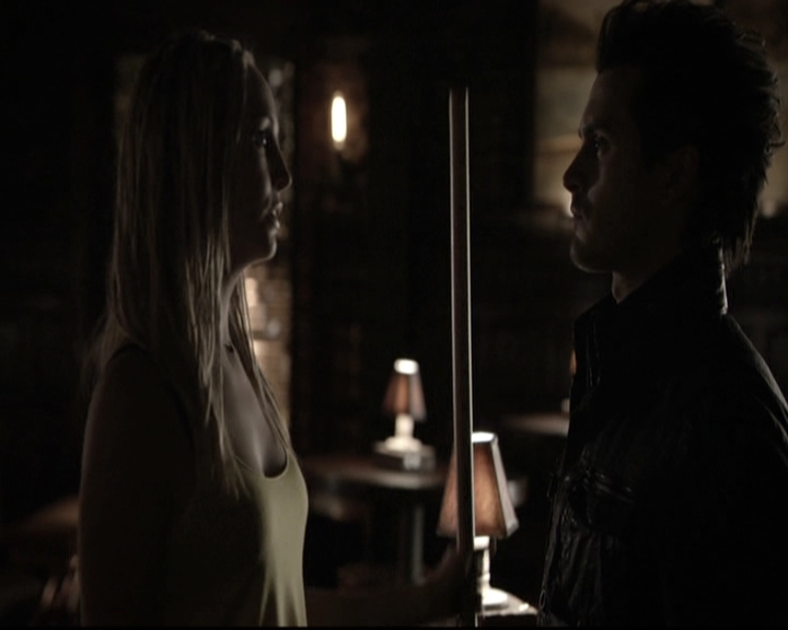 VampireDiariesWorld-dot-nl_6x17ABirdInAGildedCage0094.jpg