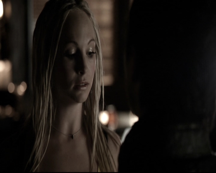 VampireDiariesWorld-dot-nl_6x17ABirdInAGildedCage0096.jpg