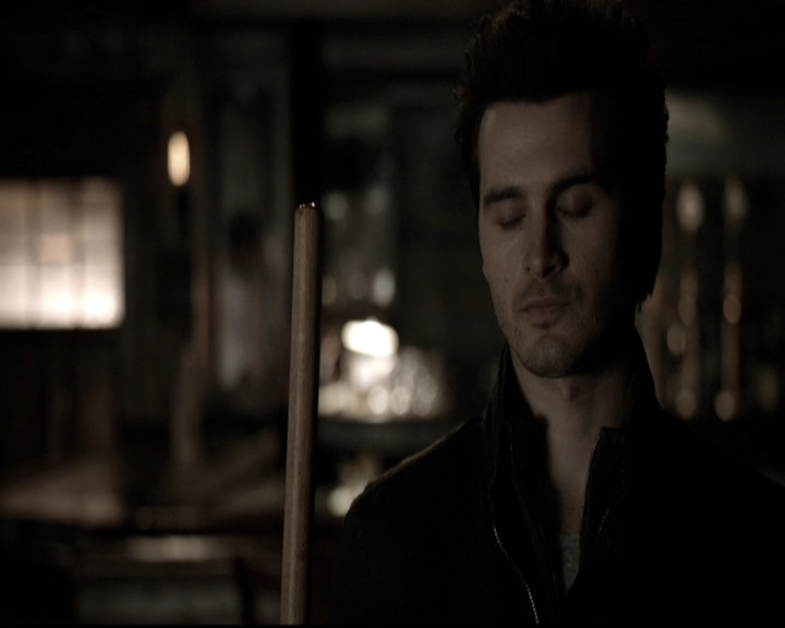 VampireDiariesWorld-dot-nl_6x17ABirdInAGildedCage0101.jpg